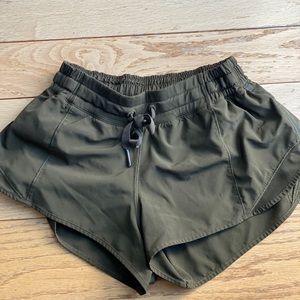 Lululemon “hotty hot” shorts. Size 4. 2.5 inseam.